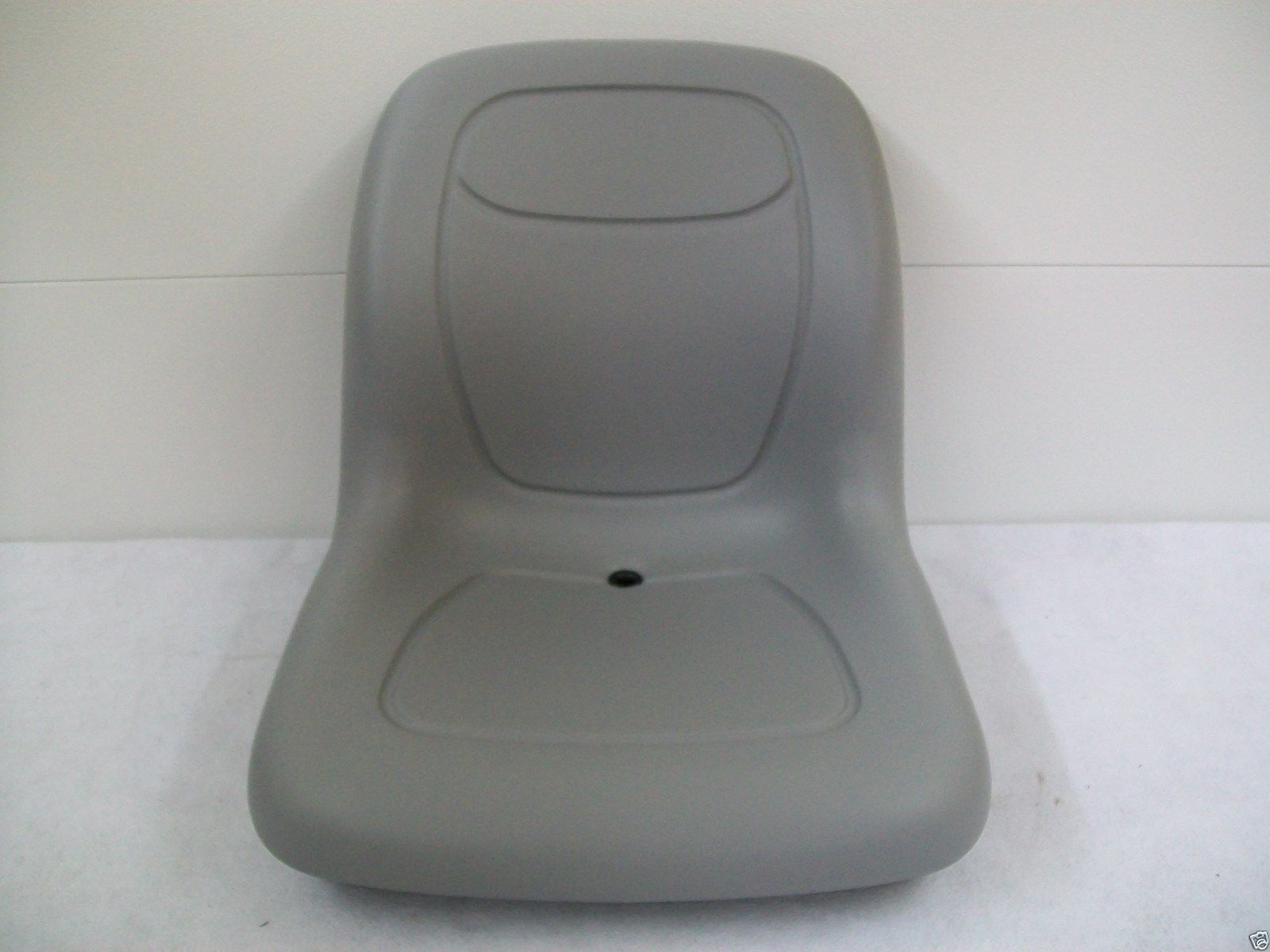 GRAY SEAT NEW HOLLAND TC30, TC45D,TC40,TC35A,TC34,TC33,TC29D,TC25D