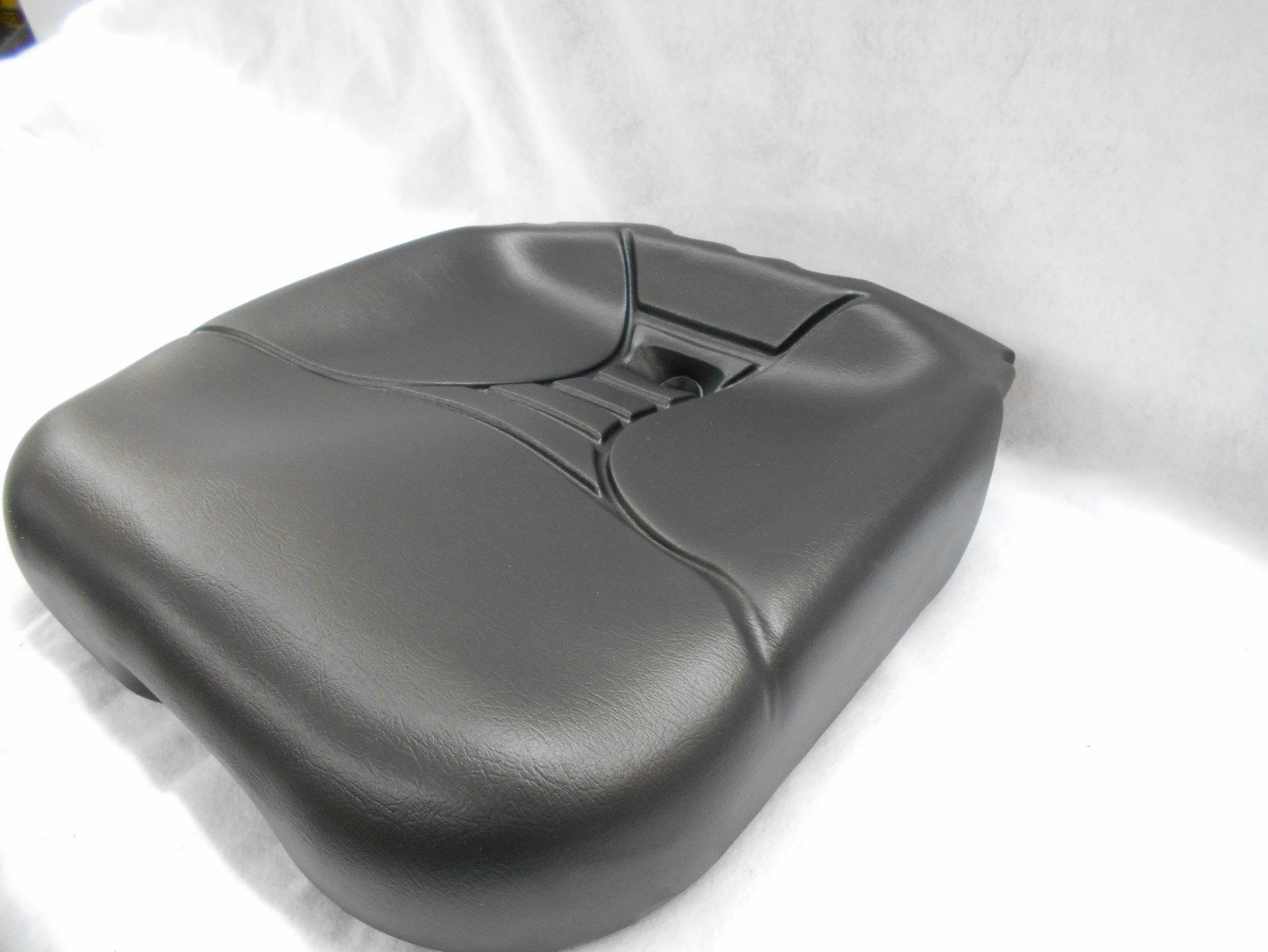 3900035, Taylor Forklift SEAT CUSHION/315SEAT