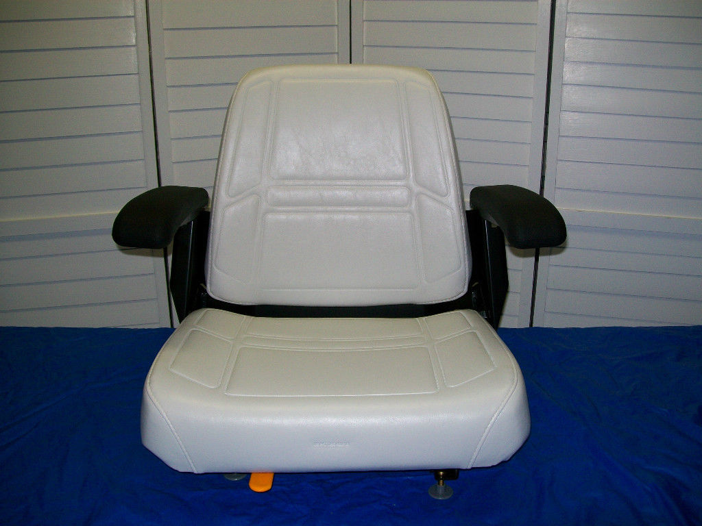New White Comfort Ride Seat With Flip Up Armrests Fits Dixie Chopper New White Comfort Ride Seat With Flip Up Armrests Fits Dixie Chopper Zero Turn Mowers Mj