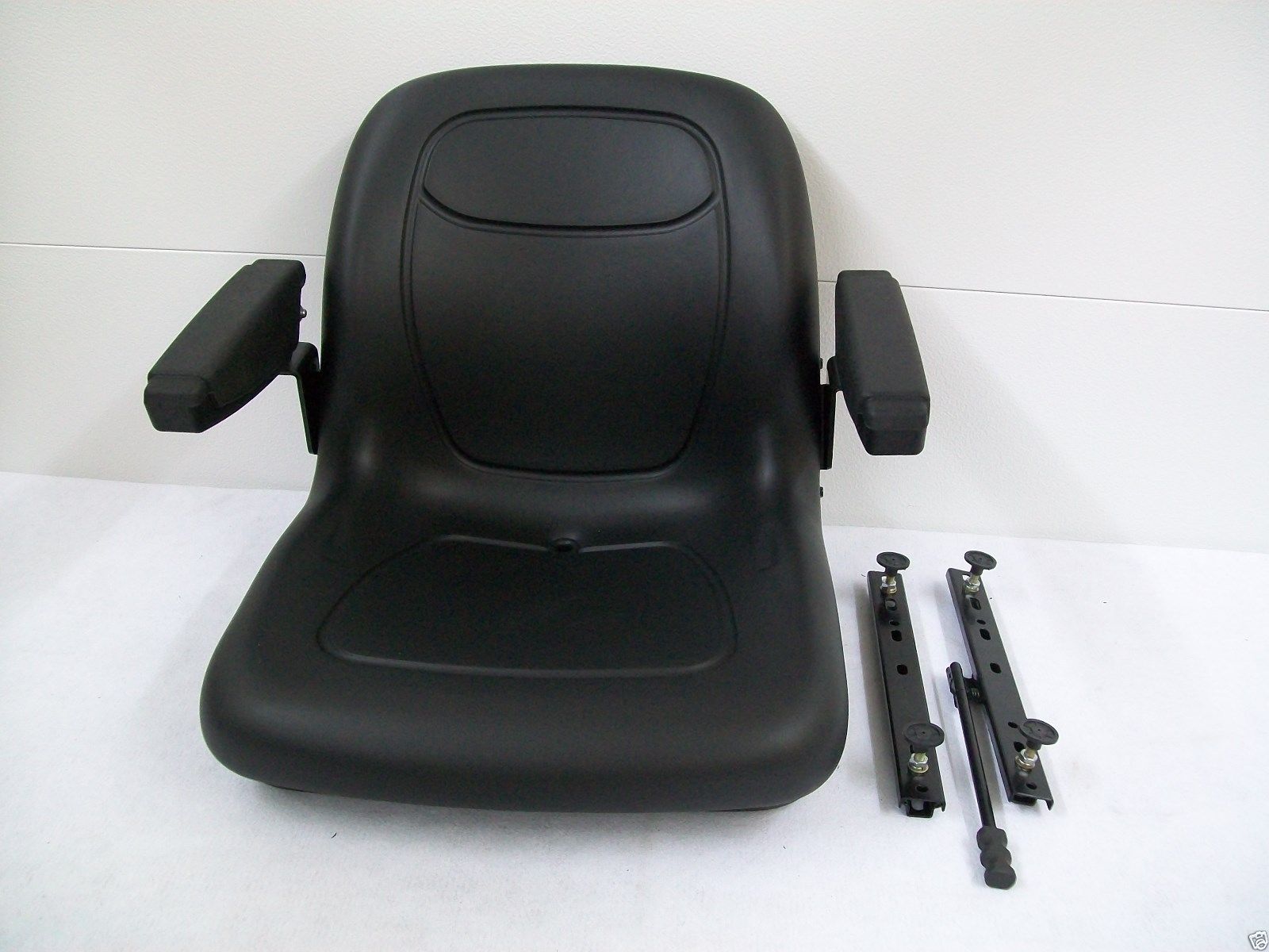 Black Seat Kubota Hustler Exmark Toro Bobcat Bunton Dixie Chopper Zero Turn Js
