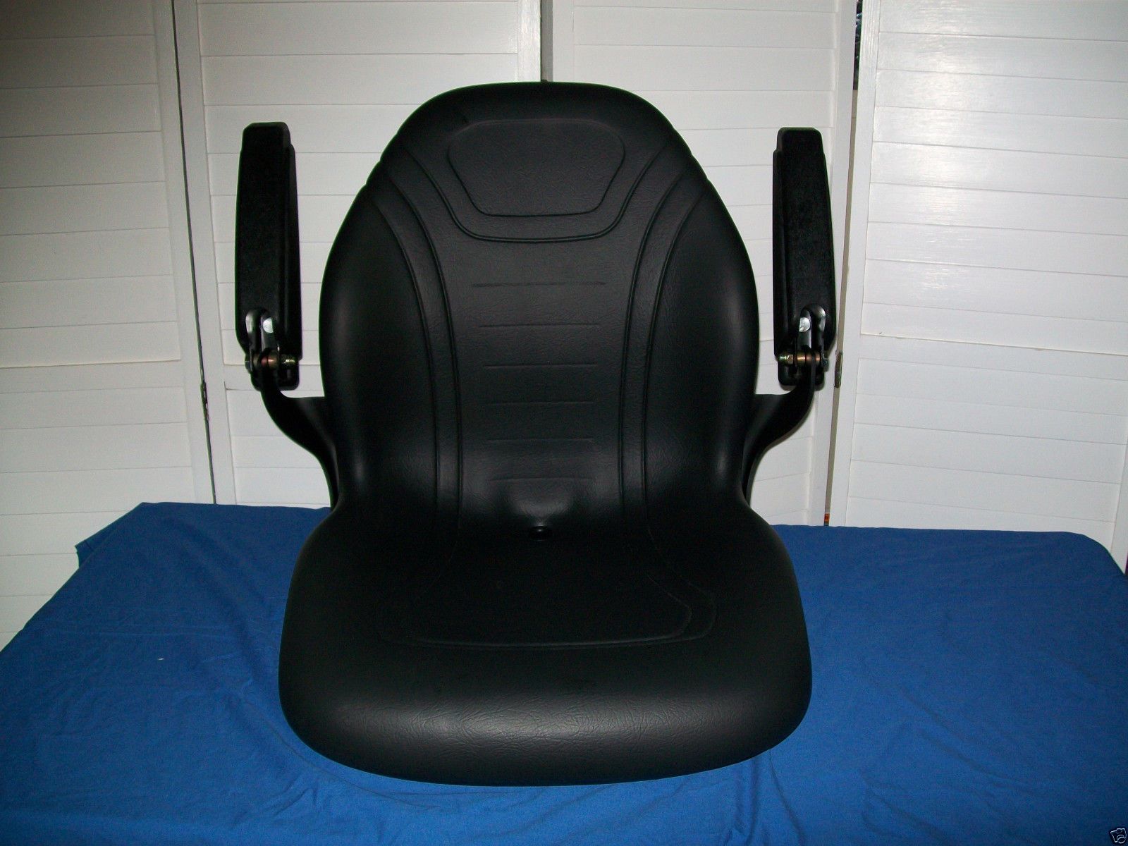 Seat For Ford New Holland Tc Compact Tractors Tc18 Tc21 Tc25 Tc29