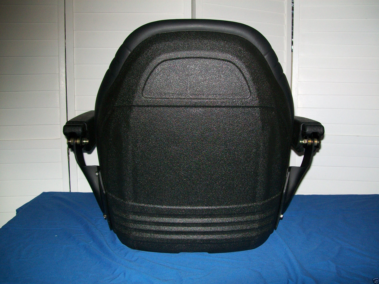 SEAT FOR FORD NEW HOLLAND TC COMPACT TRACTORS, TC18, TC21, TC25, TC29