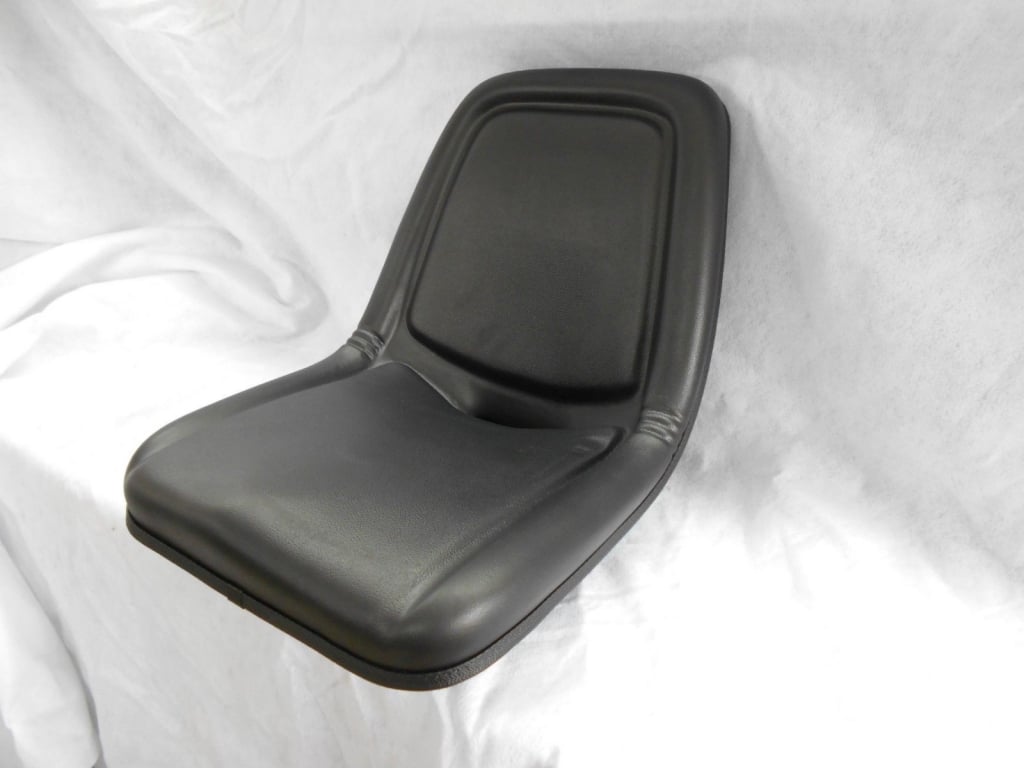 SEAT MAHINDRA 2815, 2816, 3015, 3215, 3215, 3316, 3510, 4110, 4510 COMPACT TRACTORS NN Seat