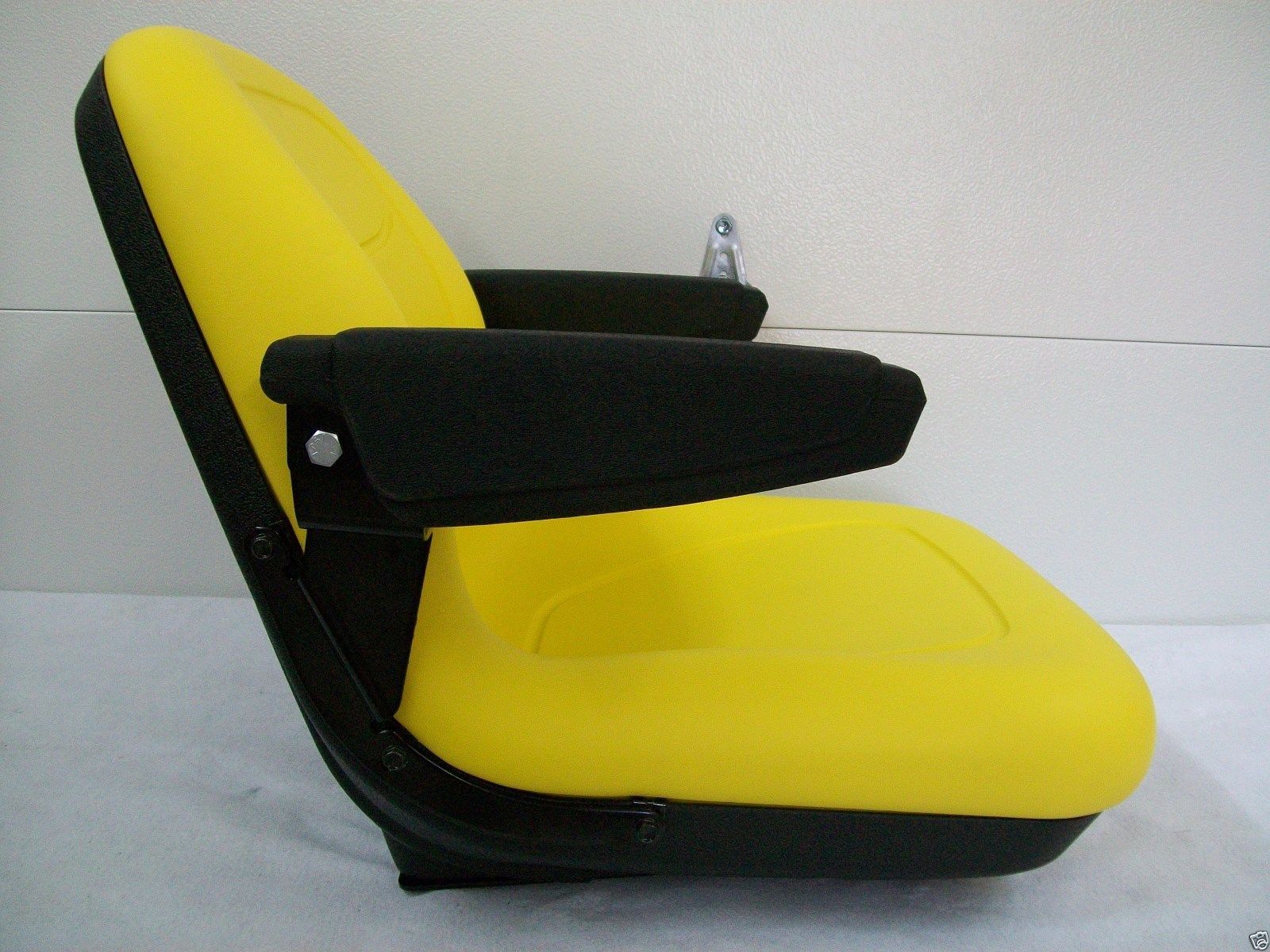 ARM REST KIT FOR JOHN DEERE 1023E, 3032E, 3038E, 3203 COMPACT TRACTORS