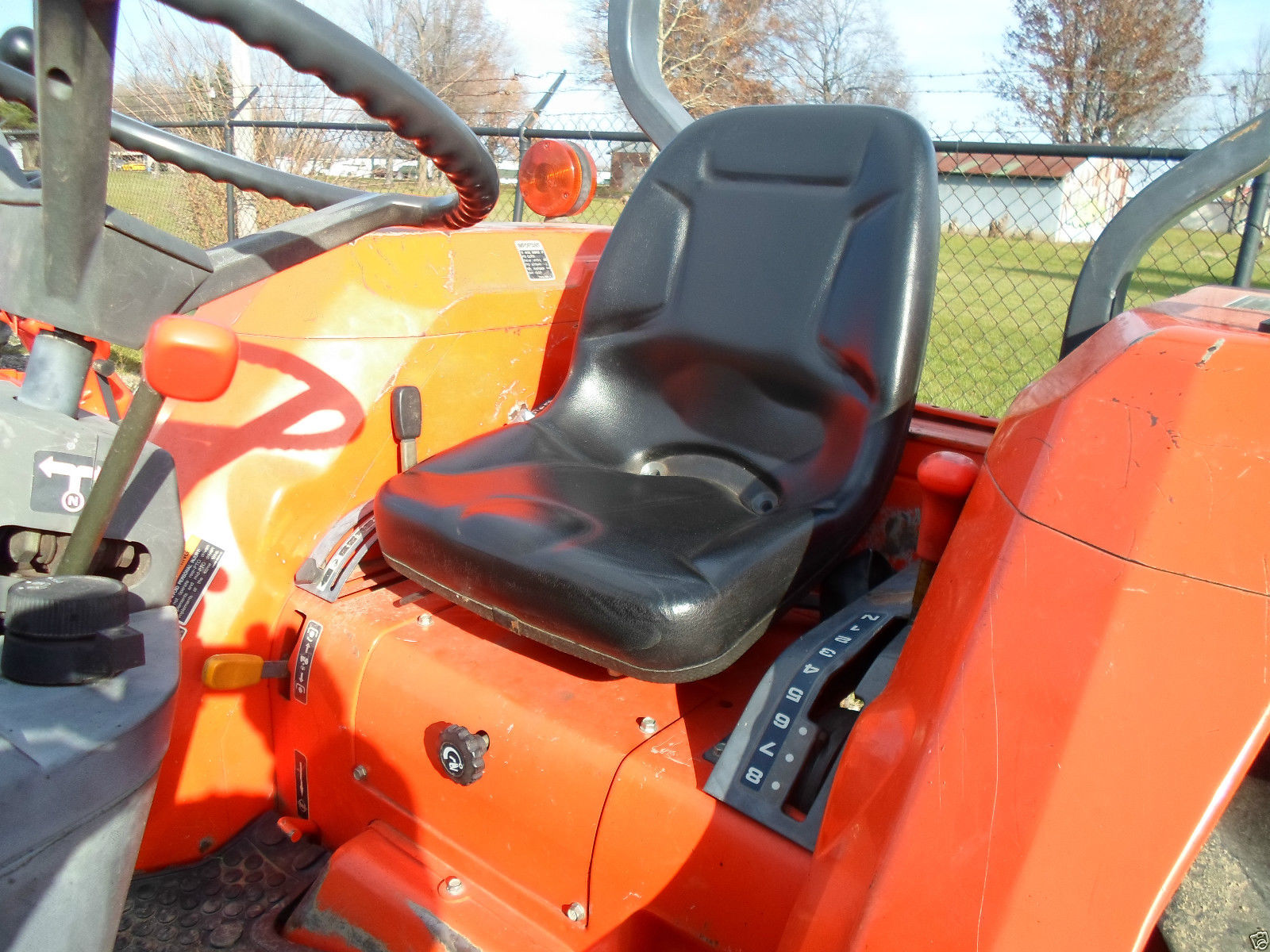 3415918400 Black Seat Fits Kubota B7500 B8200 G1800 G1900 G2000 L175