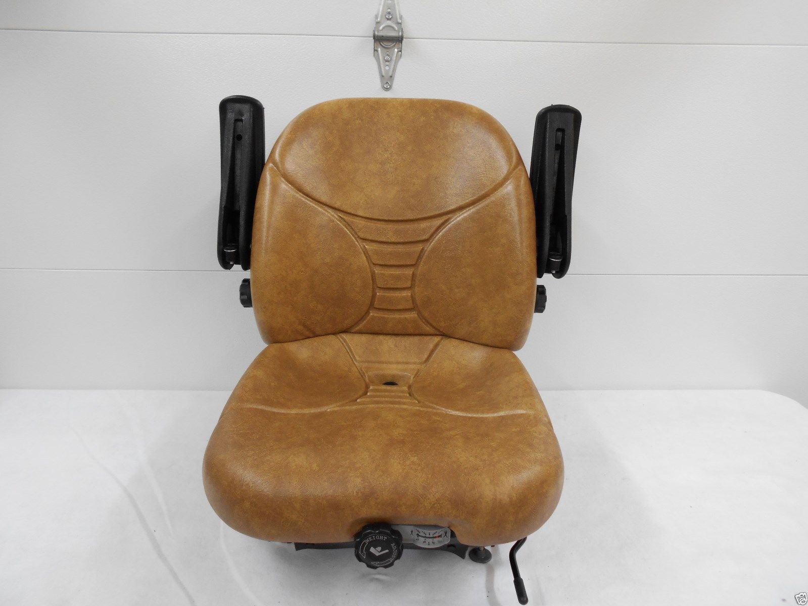 Bobcat zero turn suspension seat