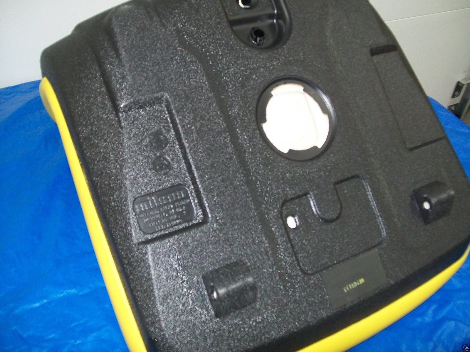 F735 FRONT MOWERS #DQ F725 YELLOW REPLACEMENT FLIP UP SEAT FOR JOHN DEERE F710